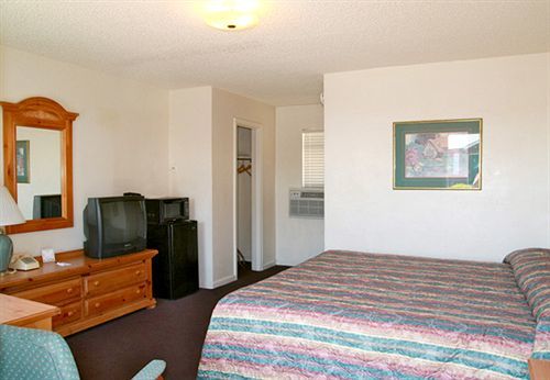 Dixie Palm Motel เซนต์ จอร์จ ภายนอก รูปภาพ