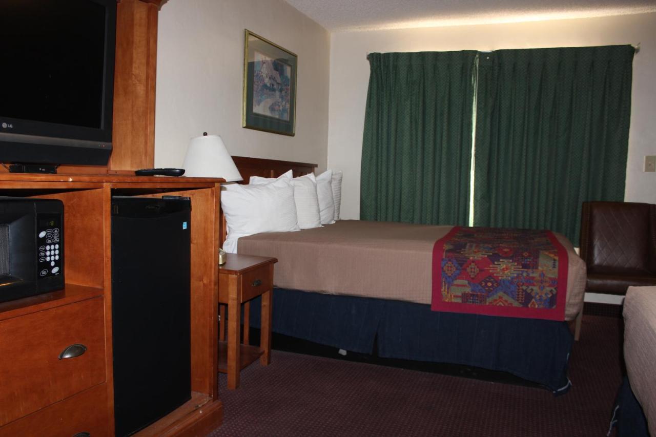 Dixie Palm Motel เซนต์ จอร์จ ภายนอก รูปภาพ